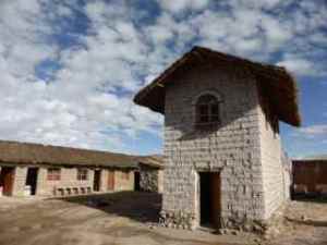 Salt Hotel -outside2