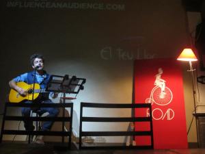 Kev doing his presentation in Guadalajara, Mexico